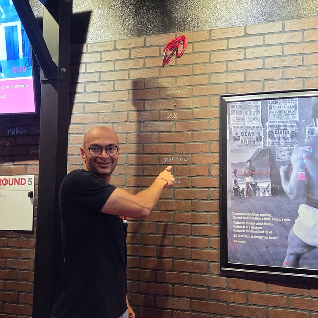 Dhaval hitting 150!  Way to go Dhaval!!!