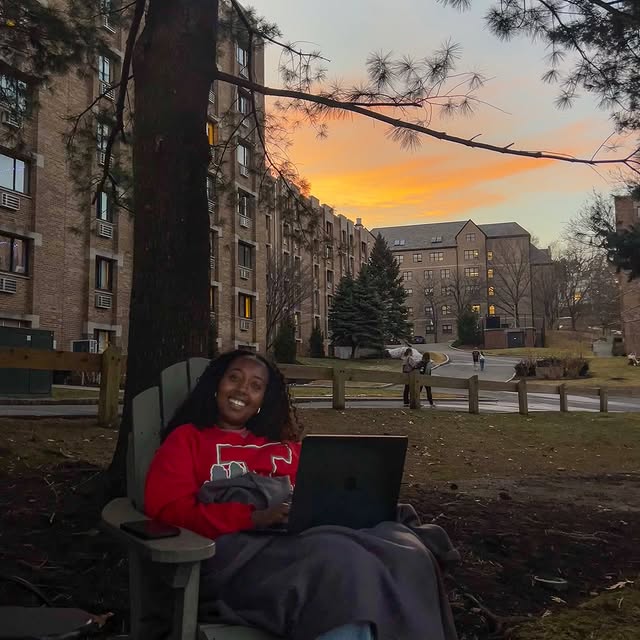 Spring means finding the perfect outdoor study spots! 😊 #bc360 Photo: Julianne Nguyen …