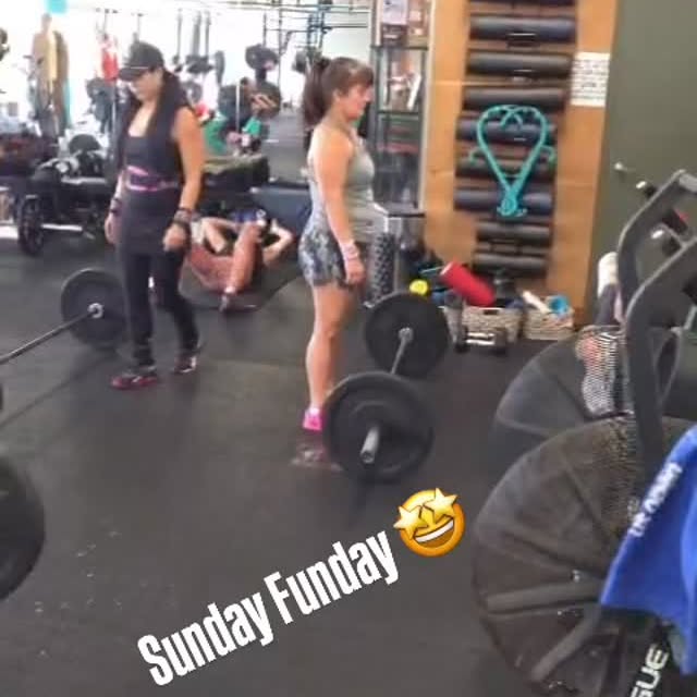 ☀️ SUNDAY FUNDAY at CrossFit Honolulu

There’s no better way to start your Sunday than …