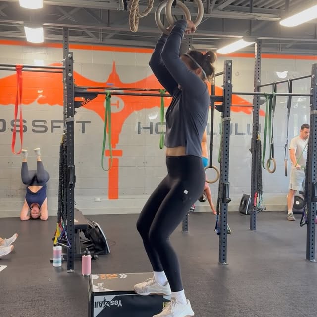Strong work from Chelsey and Scott today hitting powerful ring muscle ups. 💪

The ring…
