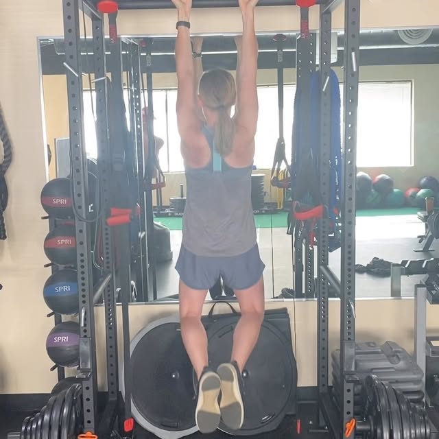 vs. the e in @iefitness