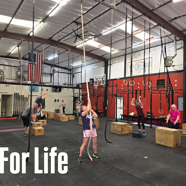 Take back your independence. Imagine a life where you:

🪑 Sit and stand without effort…