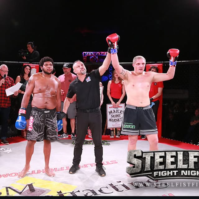 Next up we had @hayden.hixson and @ronin1jd for @steelfistfight last night 

Hayden too…