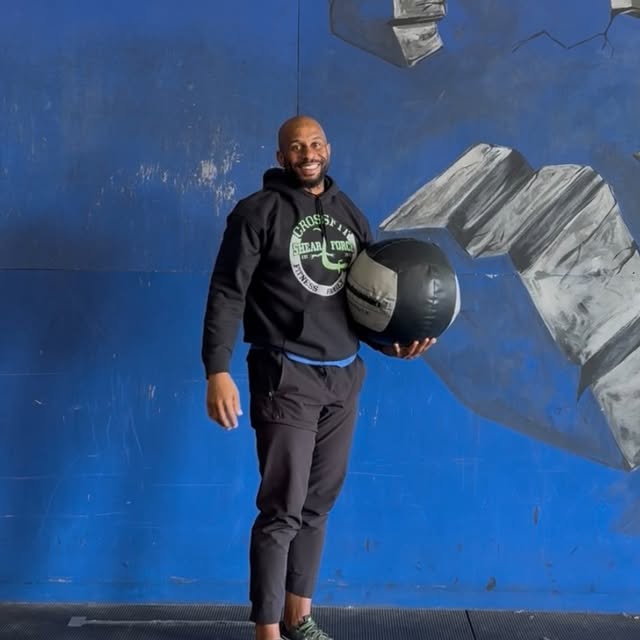 Word on the street is @thedavecastro’s clue was a bullseye—hinting at wallballs. 🎯

Wh…