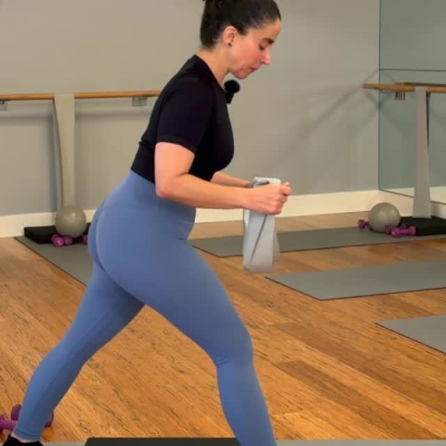 I did lose my balance here.
Lunges could do that.

Especially when your body is figurin…
