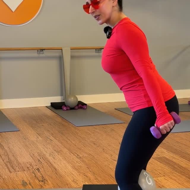 I dressed for the occasion. ❤️
But really…
this class is about posture.
About opening t…