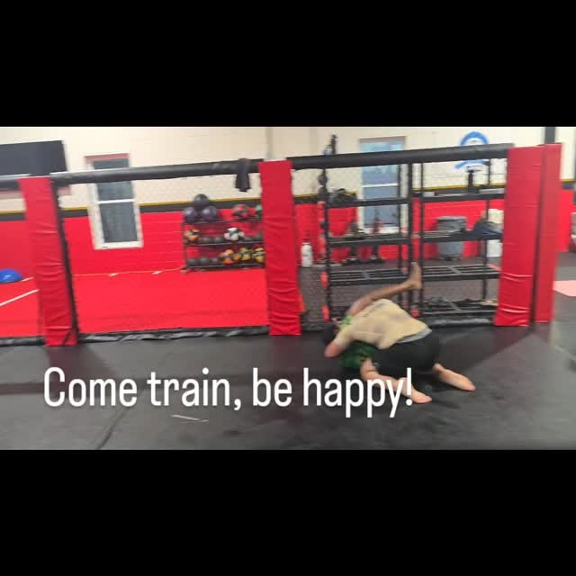 Need a healthy hobby? Stop by the gym for a tour? 
#martialarts #bjj #boxing #stressrel…