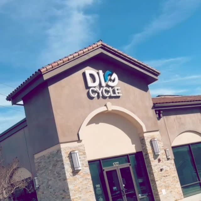 2016 is back… and so is cycle. 🚲✨
There was a reason everyone was clipped in. Our clas…