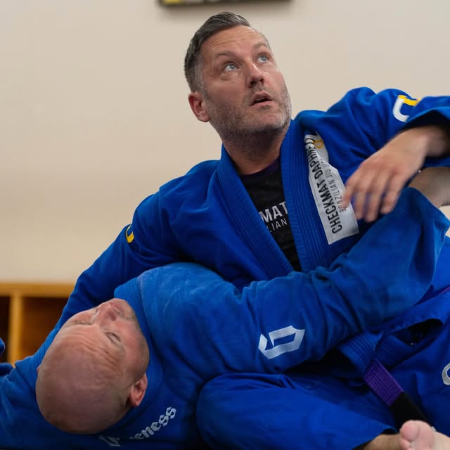 Some takes from lunch class couple days ago. 

#checkmatdaphne #bjj