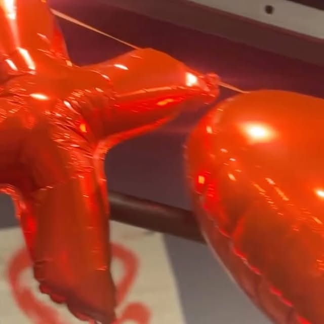 From set up…
to sweat…
to stillness.

This Valentine’s experience at Pulze was somethin…