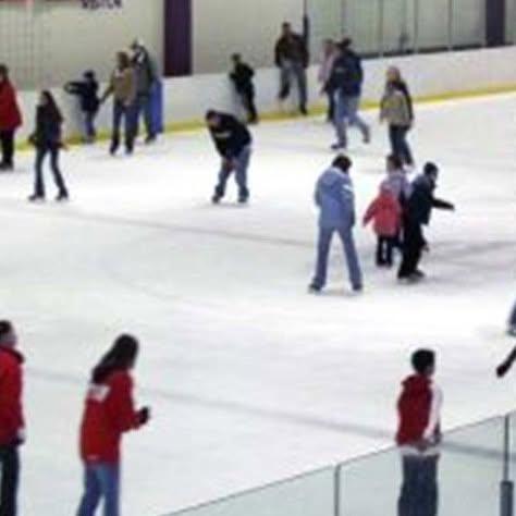 Public Skate at Fox Valley Ice Arena Saturday 3/21 7p - 8:30p & Sunday 3/22 12:30p to 2…