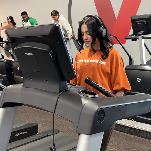 Spring break is my preworkout. No further questions. 🤫🔥

#VASAFitness #SpringBreak #G…