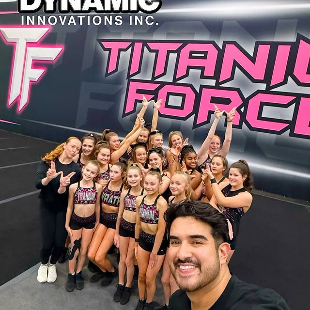 “TF WRATH” 🩷 #TeamChow
•
•
#TitaniumForce #DynamicInnovations #Choreography #Cheer
•
•…