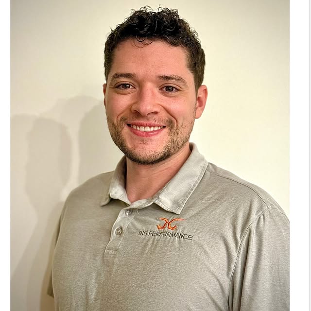 Did you know we have an in-house Physical Therapist right here at D1? 👀💪

Meet Raymon…