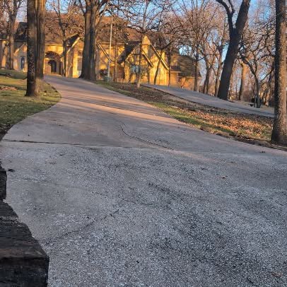 @morrison_blair and #anywherefit workout of the day. 
60m hill sprint
60m hill broad ju…