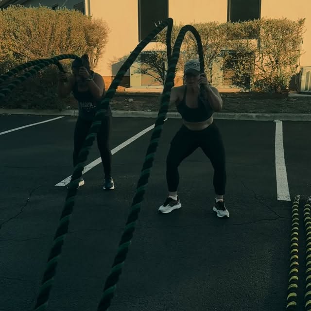 Weekend crew putting in the work at Region 3 Fitness 💪
Our weekends are built differen…
