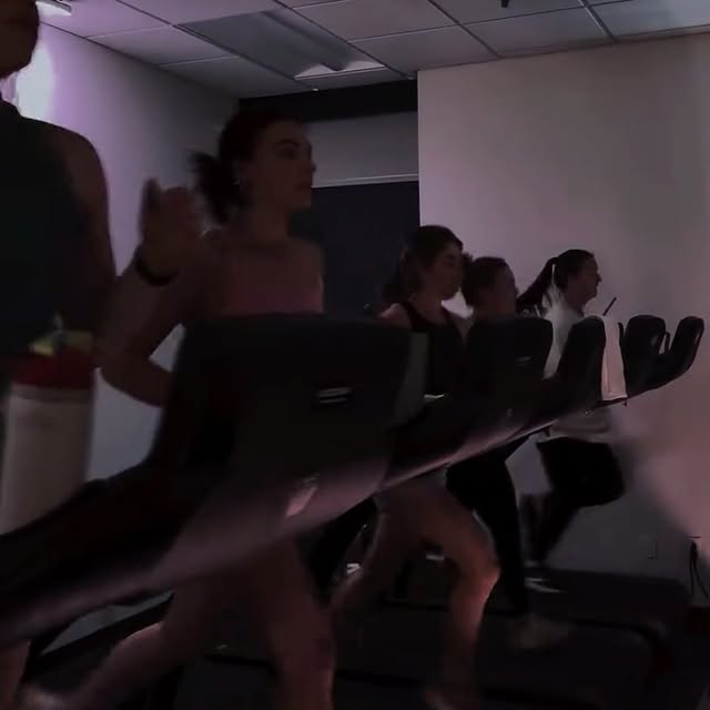 Train for Bloomsday with us!

8 weeks. 3 classes a week.
2 tread days + 1 strength day …