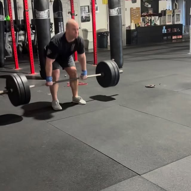 Monday started off right with some Oly then a sprint of a WOD!!! #olympiclifting #train…