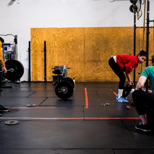 It’s beginning to look a lot like fitness. #ypsiarborstrength #ypsilanti #gym #fitness …