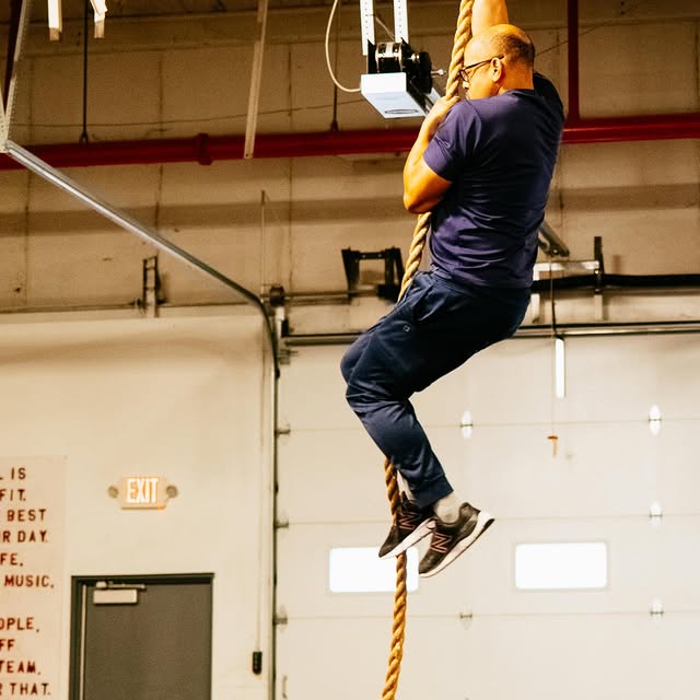 Rope climbs and Back Squats #ypsiarborstrength #ypsilanti #fujifilmx100ⅵ