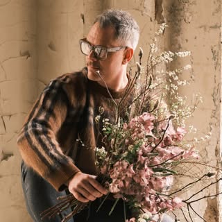 A D A M  B A R N E S